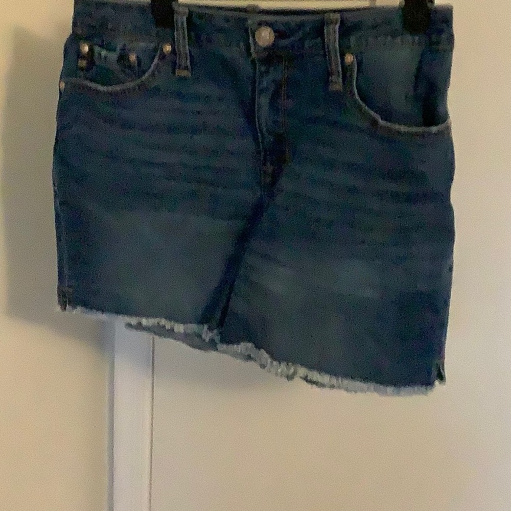 Seven7 distressed shorts